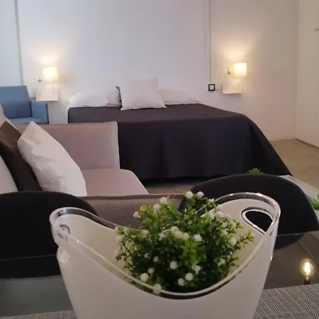 Apartament Corredera Travel 2 *